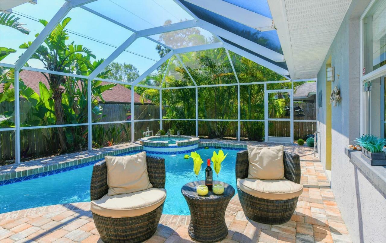 Contemporary Pool Villa I - Pool & Jacuzzi - Nearby Beach Venice Bagian luar foto